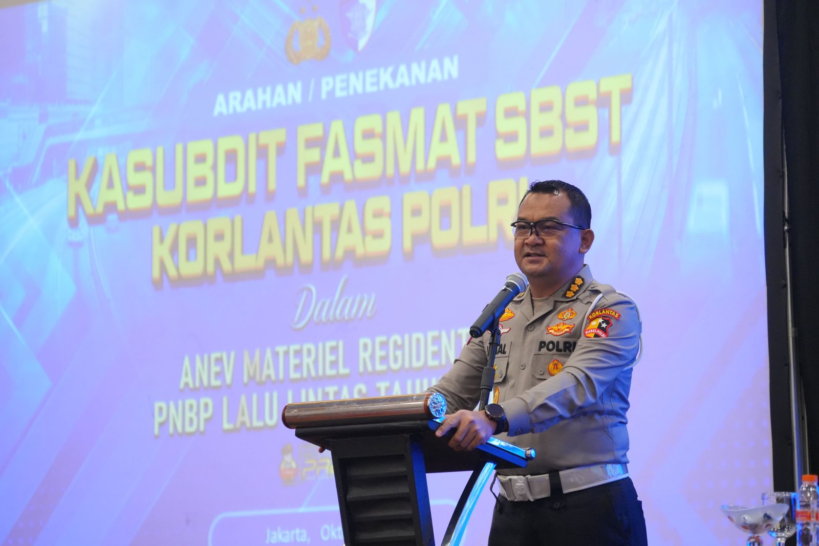 RAPAT ANEV MATERIEL REGIDENT DAN PNBP DI HOTEL REDTOP - JAKARTA, Tgl 15 OKT 2025